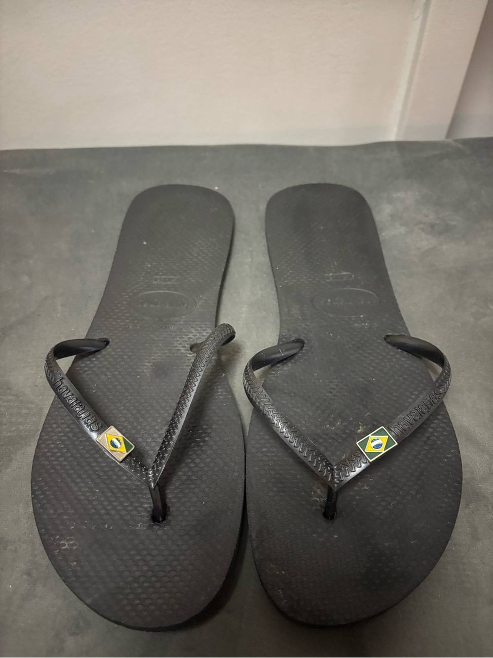 Havaianas Slim Black Flip Flops with Brazil Flag